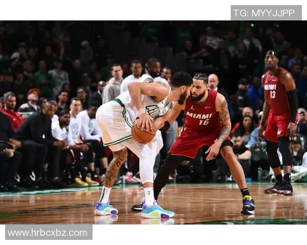 盘点世界足坛巨星个人精彩瞬间与激情对决震撼全场 盘点世界足坛巨星个人精彩瞬间与激情对决震撼全场